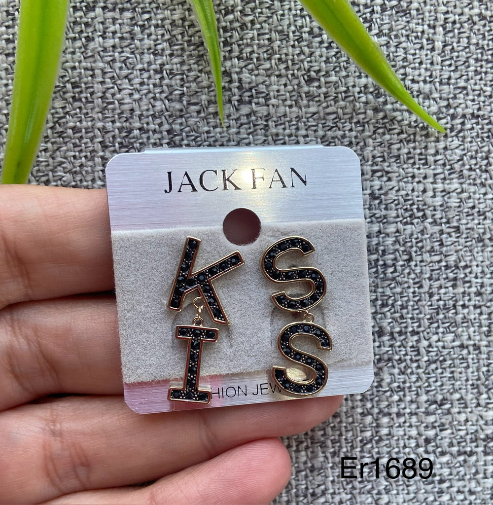 حلق Jack Fan مش بيغيير لون السعر ٣٠ بدل ٥٠ 💥💥 (er1689)