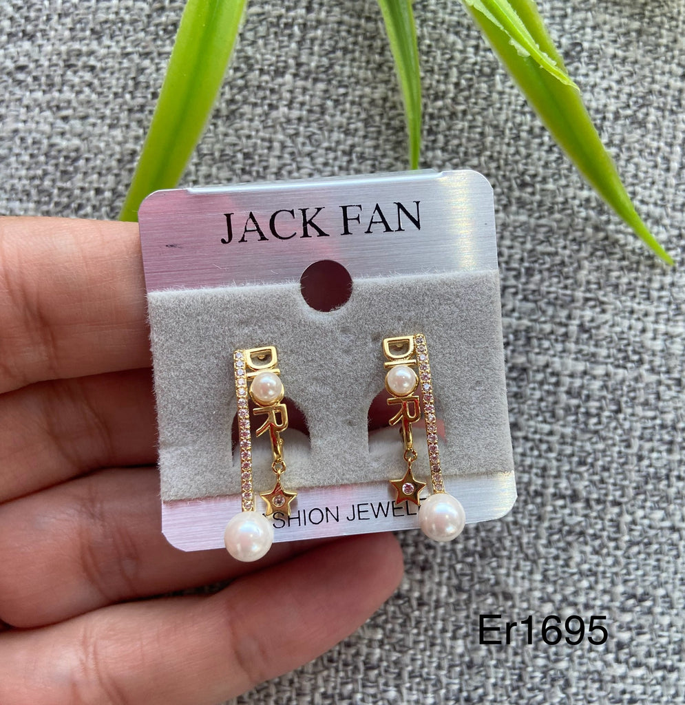 حلق Jack Fan مش بيغيير لون السعر ٣٠ بدل ٥٠ 💥💥 (er1695)