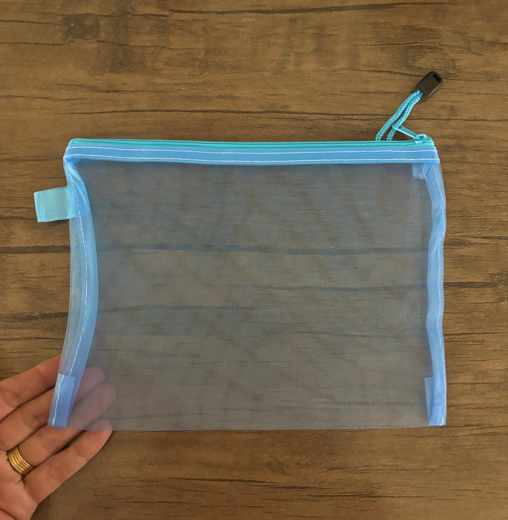 مقلمة شفاف متعددة الاستخدامات ليها سوستة مقاس ٢٣ سم * ١٧ سم السعر ١٨