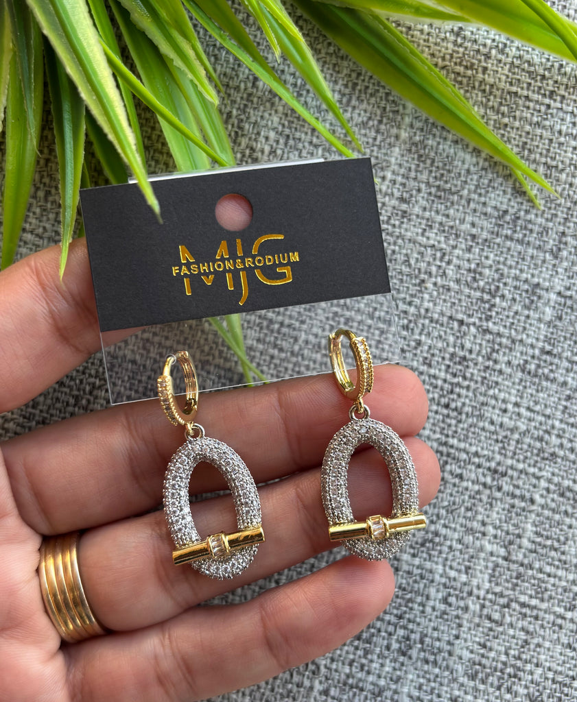 حلق سواريه gold plated السعر ١١٠
