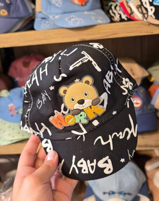 كاب اطفال🧢✨
السعر ٤٠ 🔥🔥 اسود