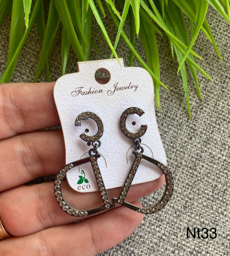 حلق مش بيغيير لون السعر ٢٠ بدل ٣٠ (nt33)