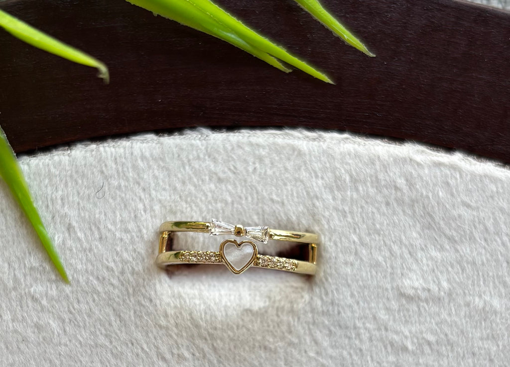 خاتم gold plated صدف ❤️🔥🔥
السعر ٤٥ قلب و فيونكة