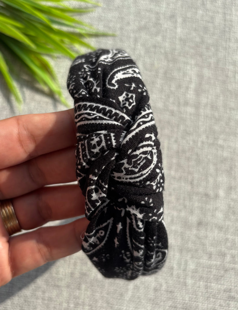 طوق عقدة متوسط العرض السعر ٢٥