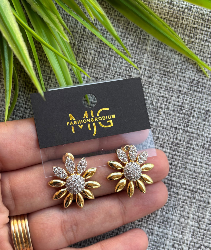 حلق سواريه gold plated السعر ١١٠