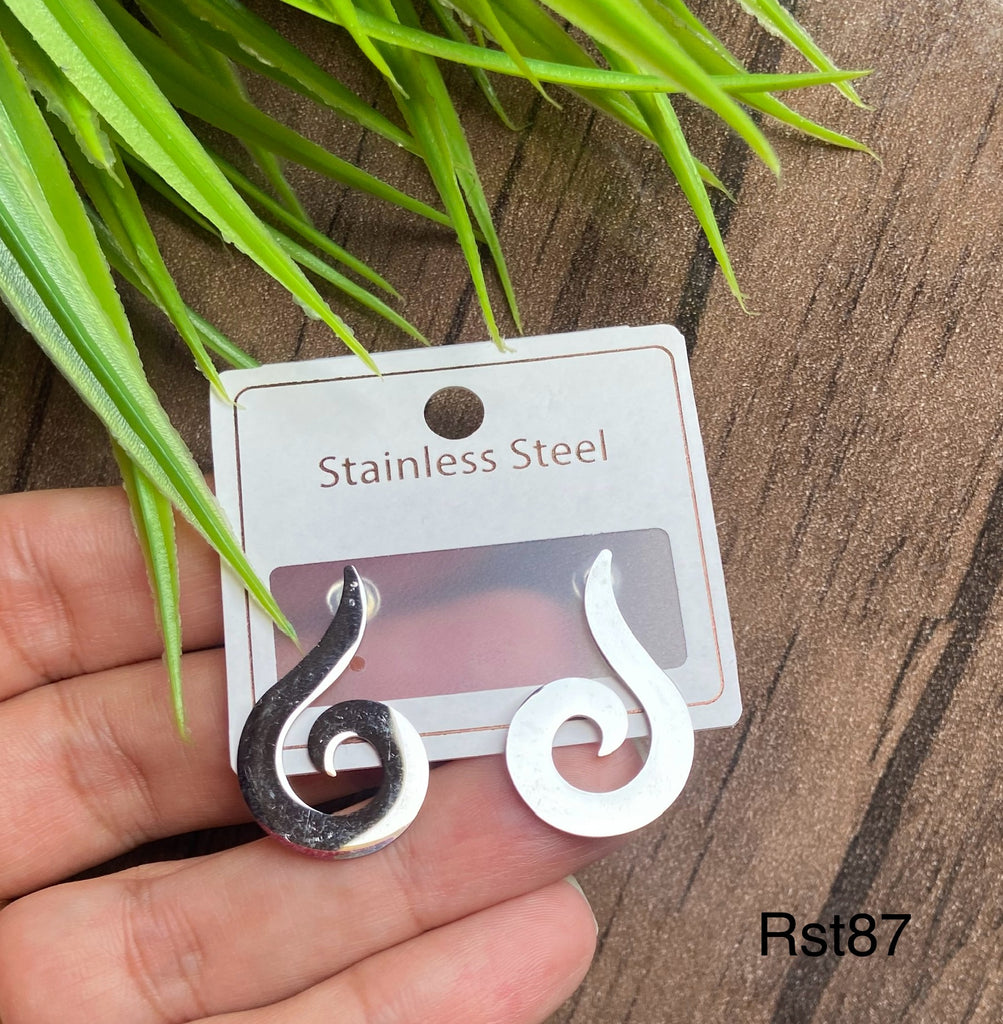 حلق stainless steel ستانلس مش بيغيير لون السعر ٤٠ (rst87)