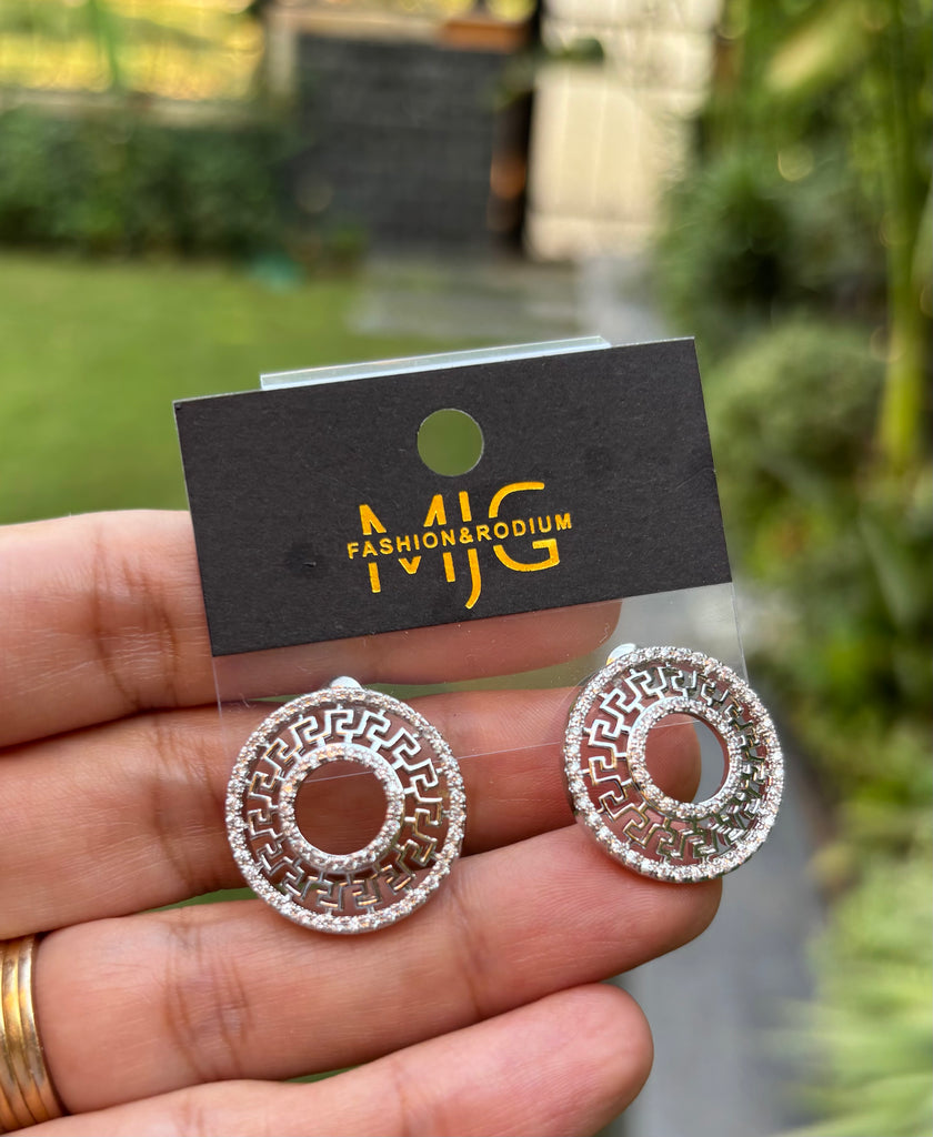 حلق سواريه gold plated السعر ١٠٠