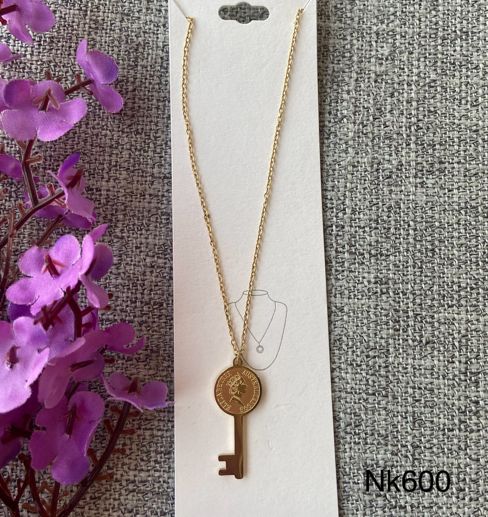 short necklace plated never change color only 50 EGP (nk600)