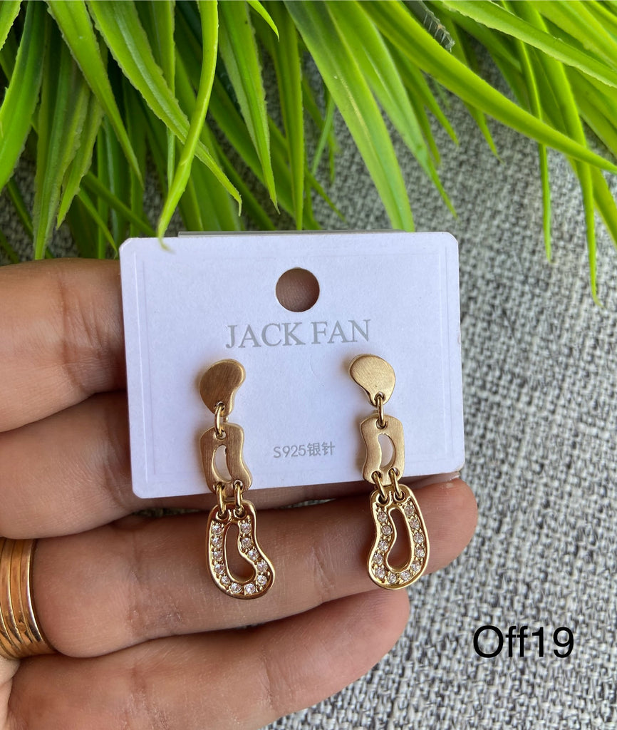 Simple earring plated only 40EGP (off19)