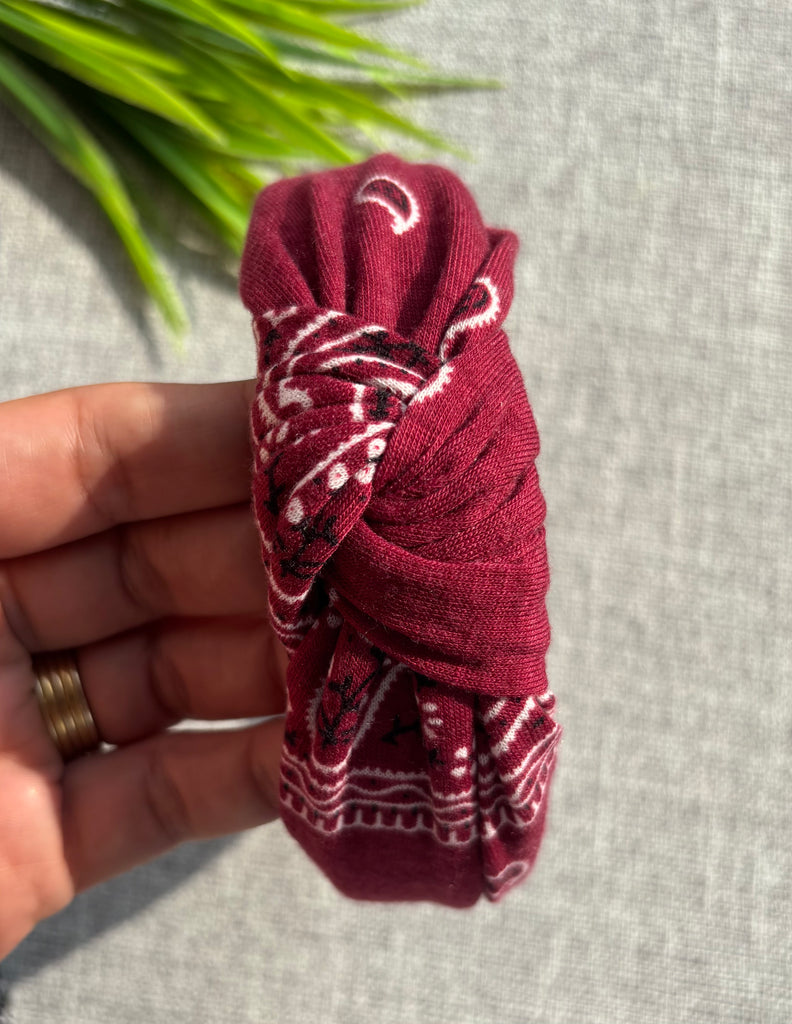 طوق عقدة متوسط العرض السعر ٢٥