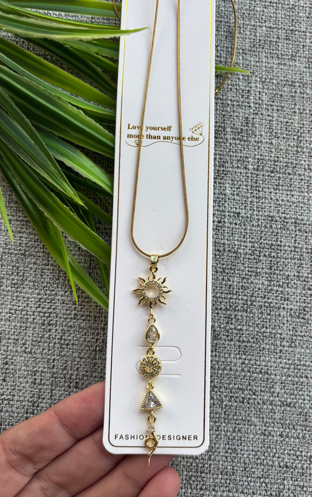 سلسلة pure stainless steel 
دلاية طويلة gold plated 
السعر ١١٠ شمس دهبي