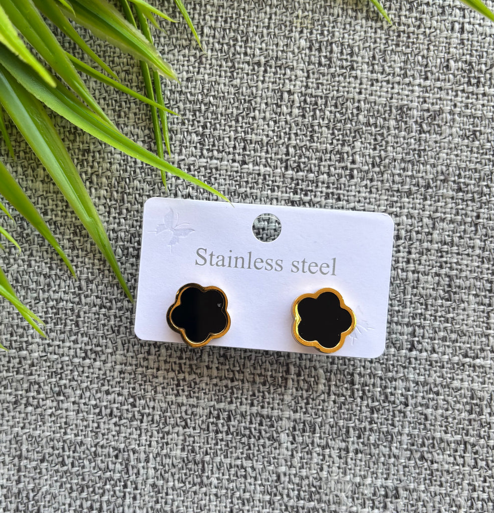 حلق stainless steel شكل وردة السعر ٢٥