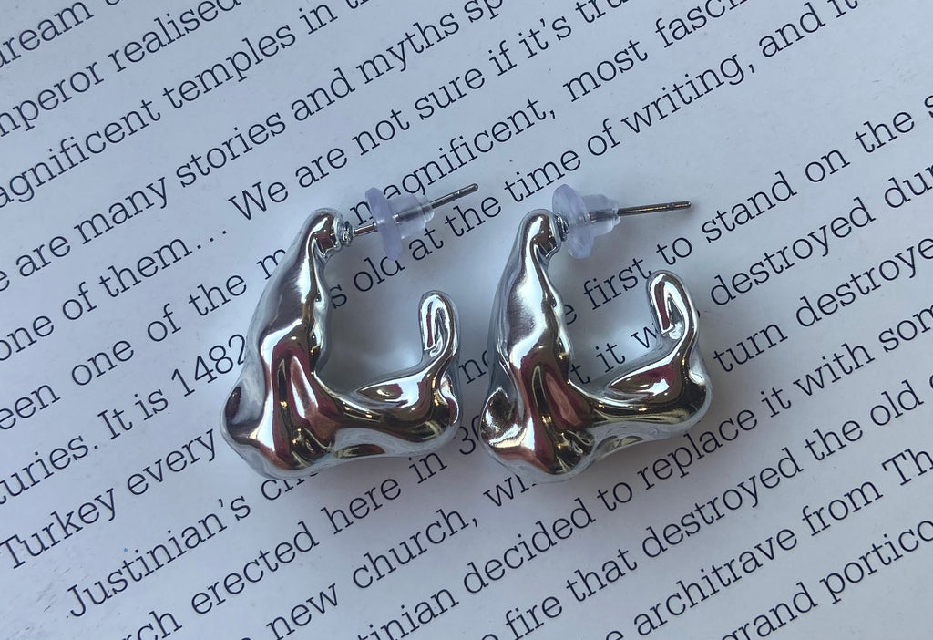 Silver earrings for 50 EGP