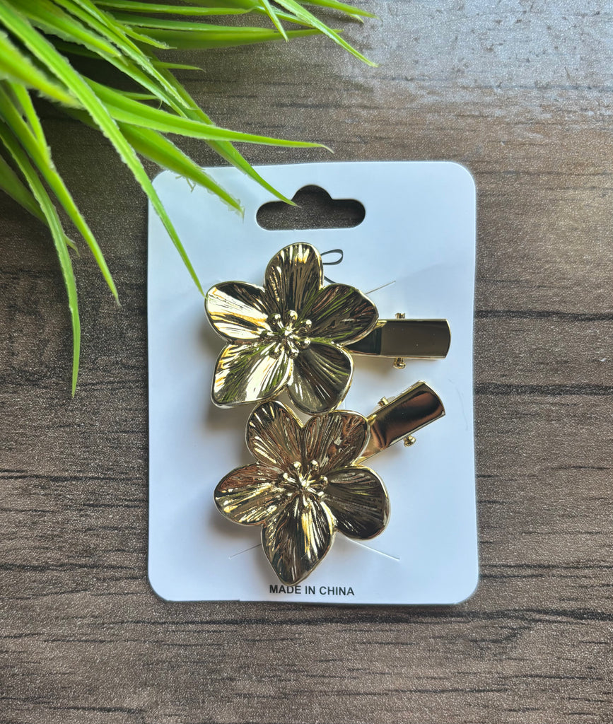 ٢ توكة مشبك معدن لون دهبي السعر ٢٥