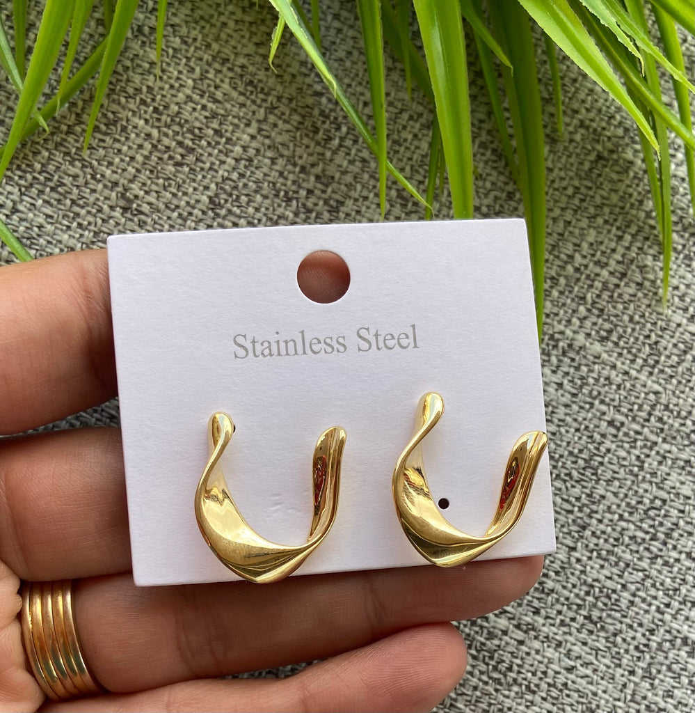 حلق ستانلس stainless steel السعر ١٠٠