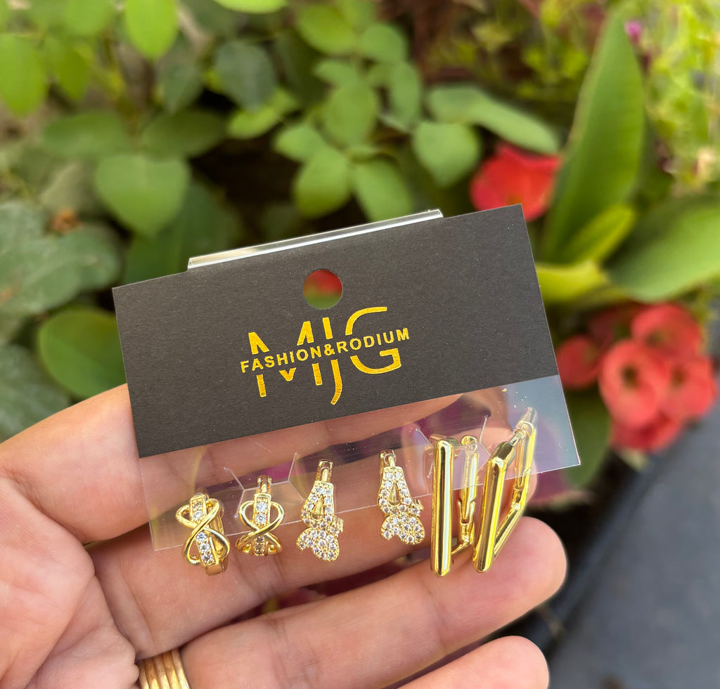 كارت ٣ حلق gold plated ✨️
السعر ١٢٠ مربع