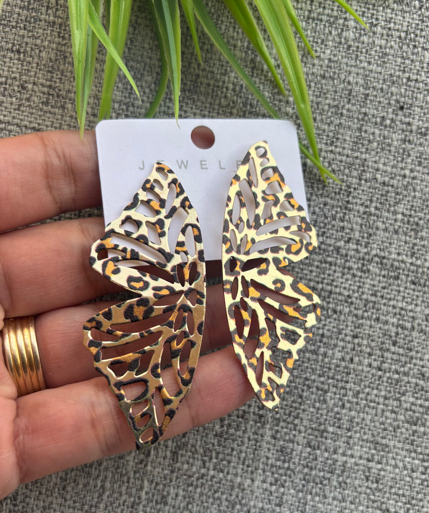 حلق stainless steel شكل تايجر السعر ٣٥