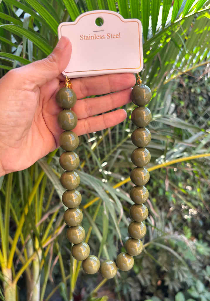 عقد الوان السعر ١٣٠