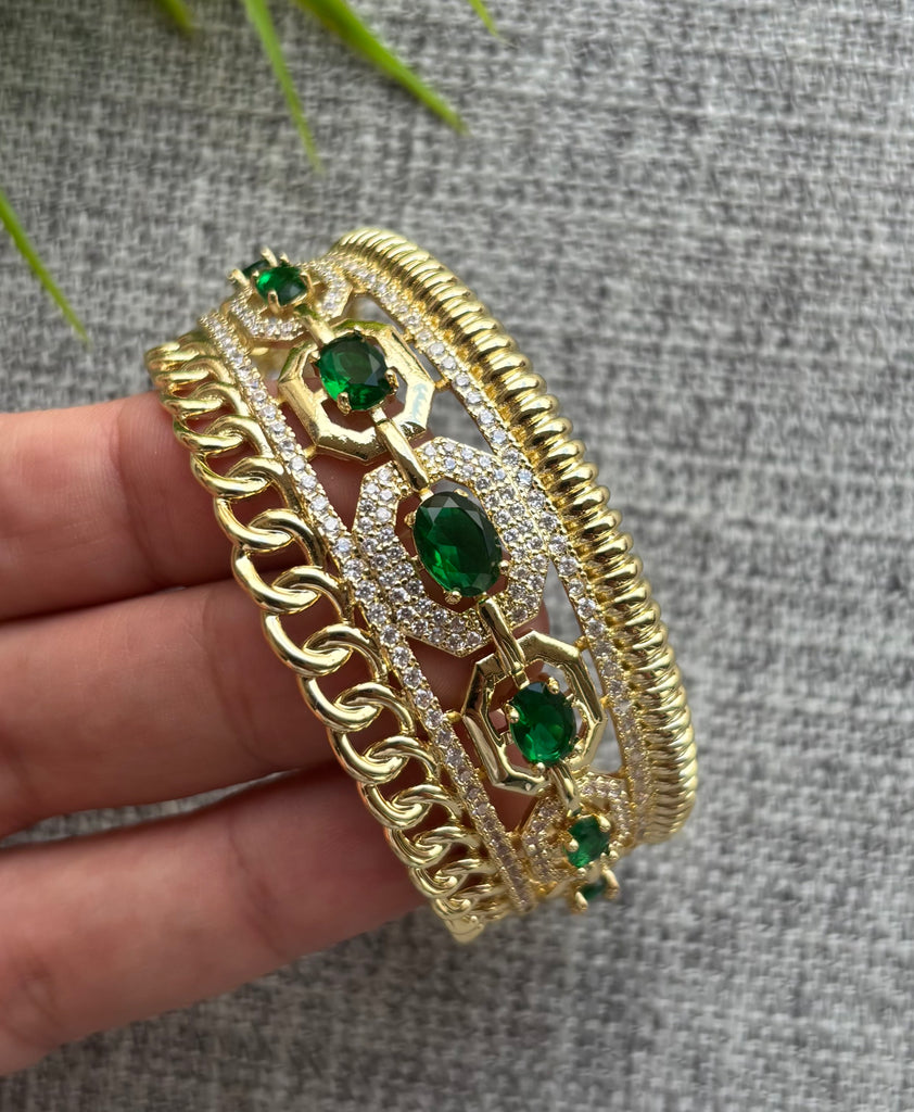 أسورة gold plated free size السعر ٣٥٠