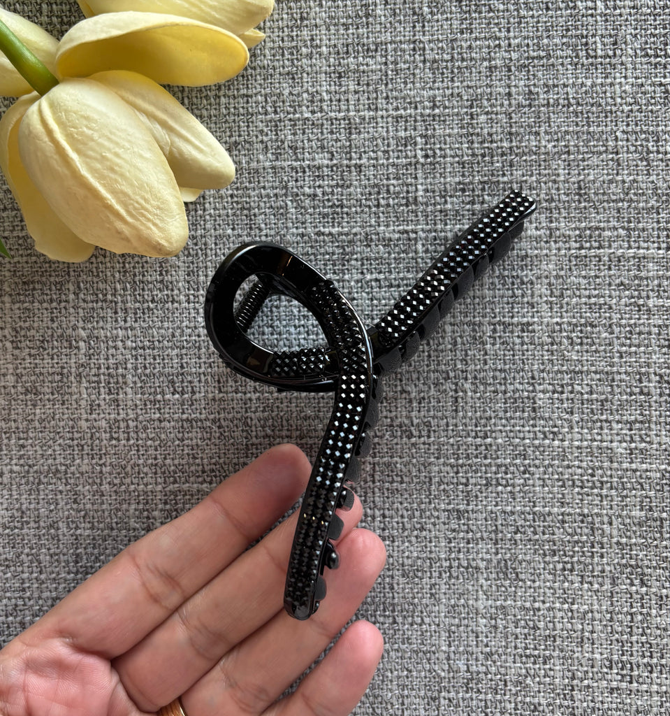 قفاش اكريليك حجم كبير عليه فصوص اسود السعر ٣٠