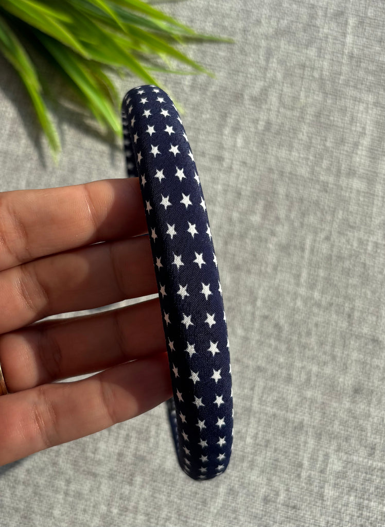 طوق مبطن شكل نجوم السعر ١٦