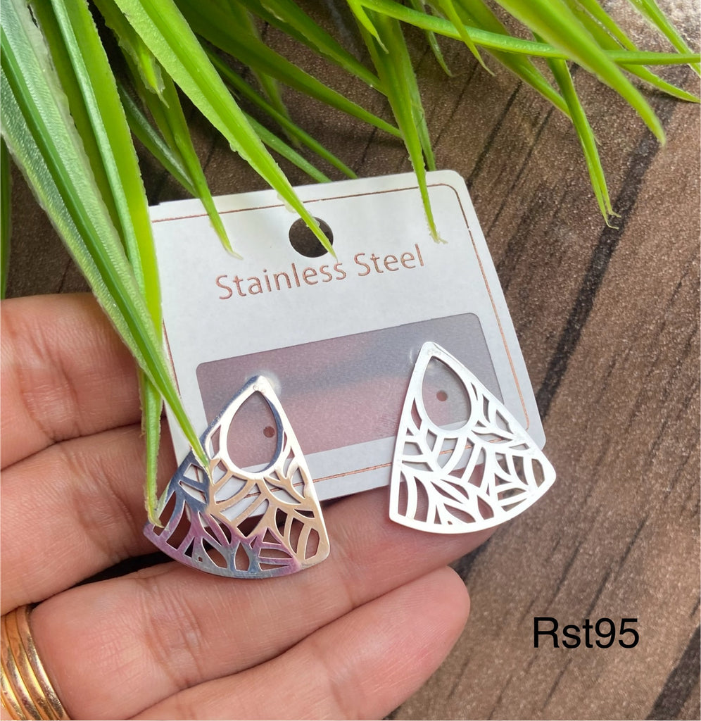 حلق stainless steel ستانلس مش بيغيير لون السعر ٤٠ (rst95)