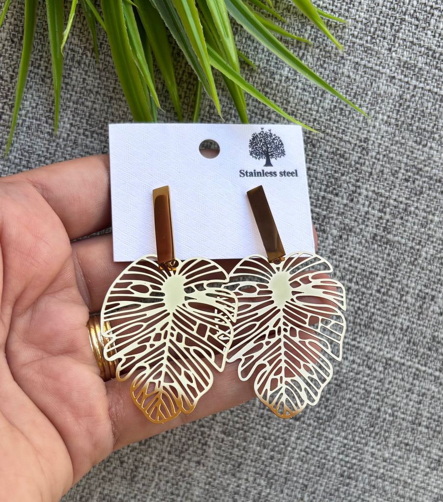 حلق ستانلس stainless steel  السعر ٨٥