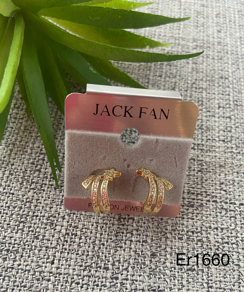 حلق Jack Fan مش بيغيير لون السعر ٣٠ بدل ٥٠ 💥💥 (er1660)