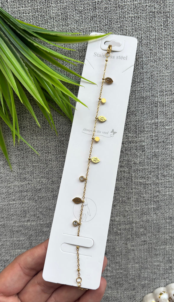 انسيال stainless steel شكل ريشة 
السعر ٦٠