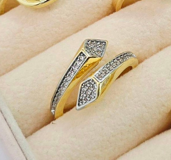 خواتم شبيه الدهب❤️❤️🔥
جولد بليتد فري سايز 

السعر ٩٠