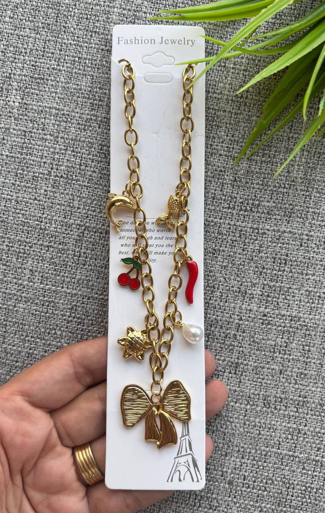 سلاسل البحر سلسلة و دلايات stainless steel السعر ١٣٠ 💦💦🌊 فيونكة
