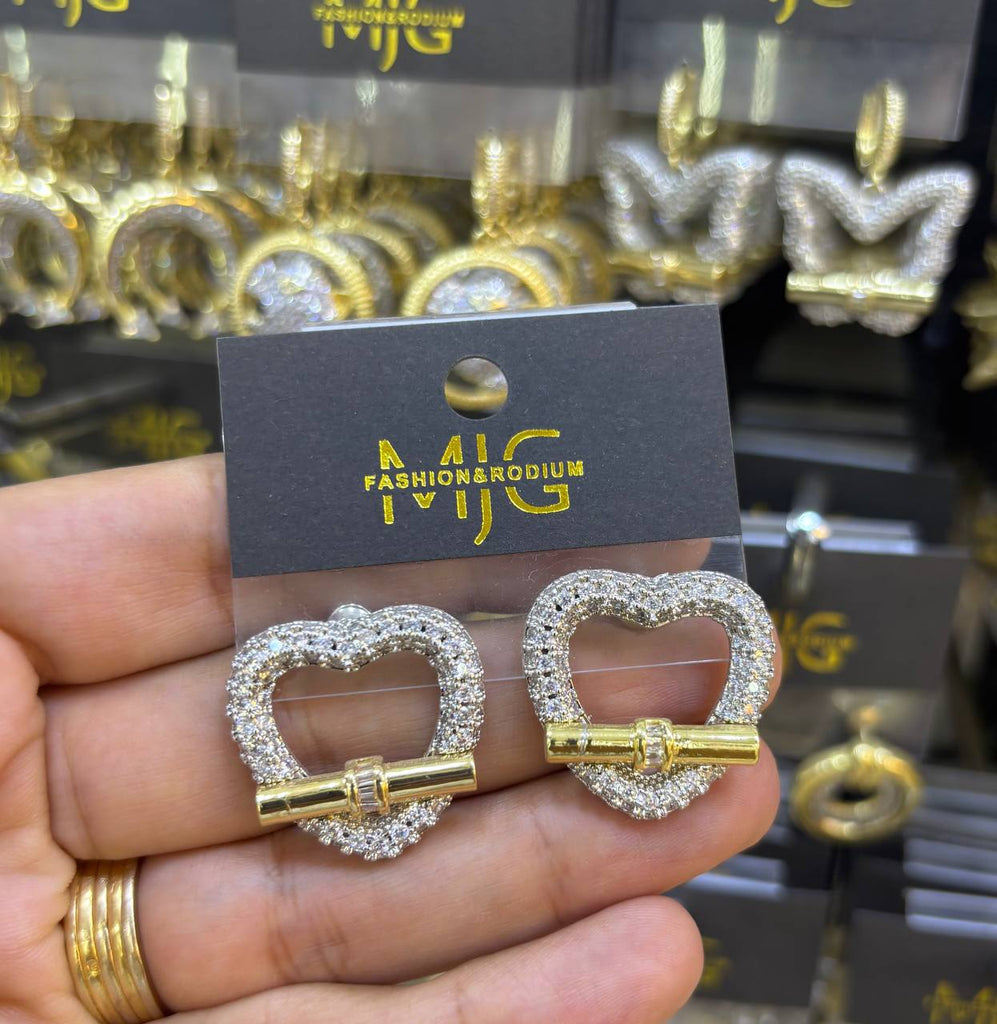 حلق سواريه gold plated السعر ١٠٠