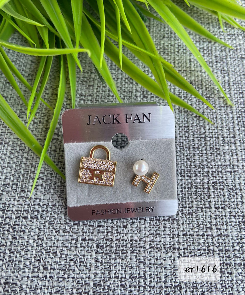 حلق Jack Fan مش بيغيير لون السعر ٣٠ بدل ٥٠ 💥💥 (er1616)