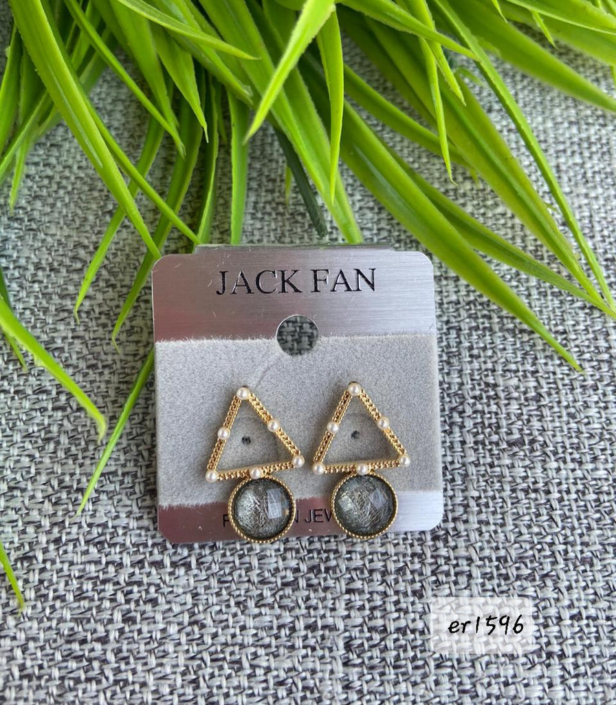 حلق Jack Fan مش بيغيير لون السعر ٣٠ بدل ٥٠ 💥💥 (er1596)