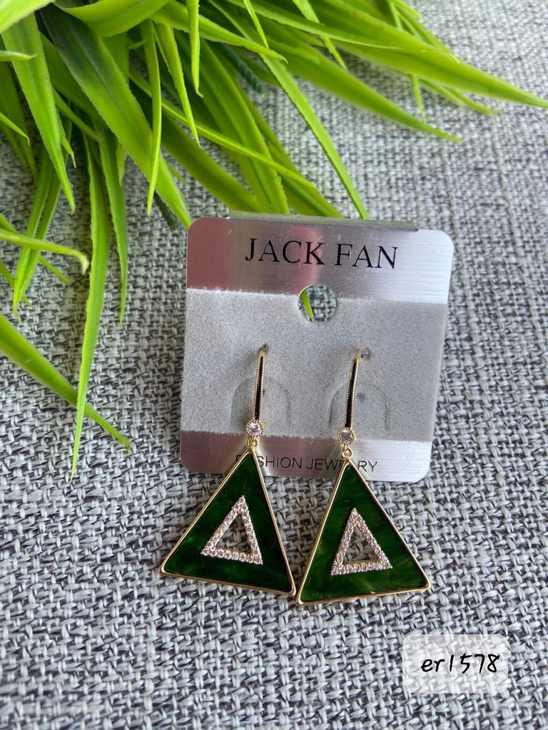 حلق Jack Fan مش بيغيير لون السعر ٣٠ بدل ٥٠ 💥💥 (er1578)