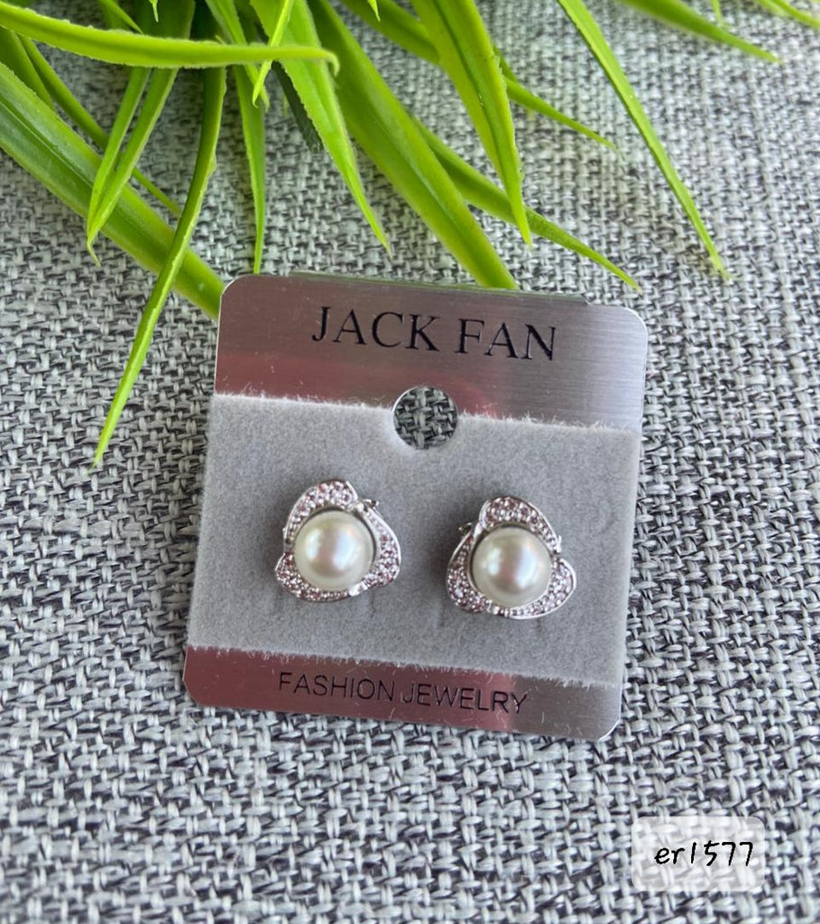 حلق Jack Fan مش بيغيير لون السعر ٣٠ بدل ٥٠ 💥💥 (er1577)