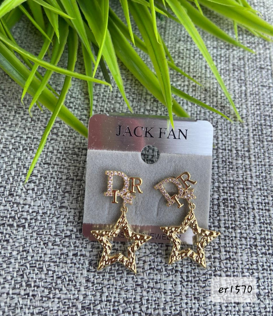 حلق Jack Fan مش بيغيير لون السعر ٣٠ بدل ٥٠ 💥💥 (er1570)