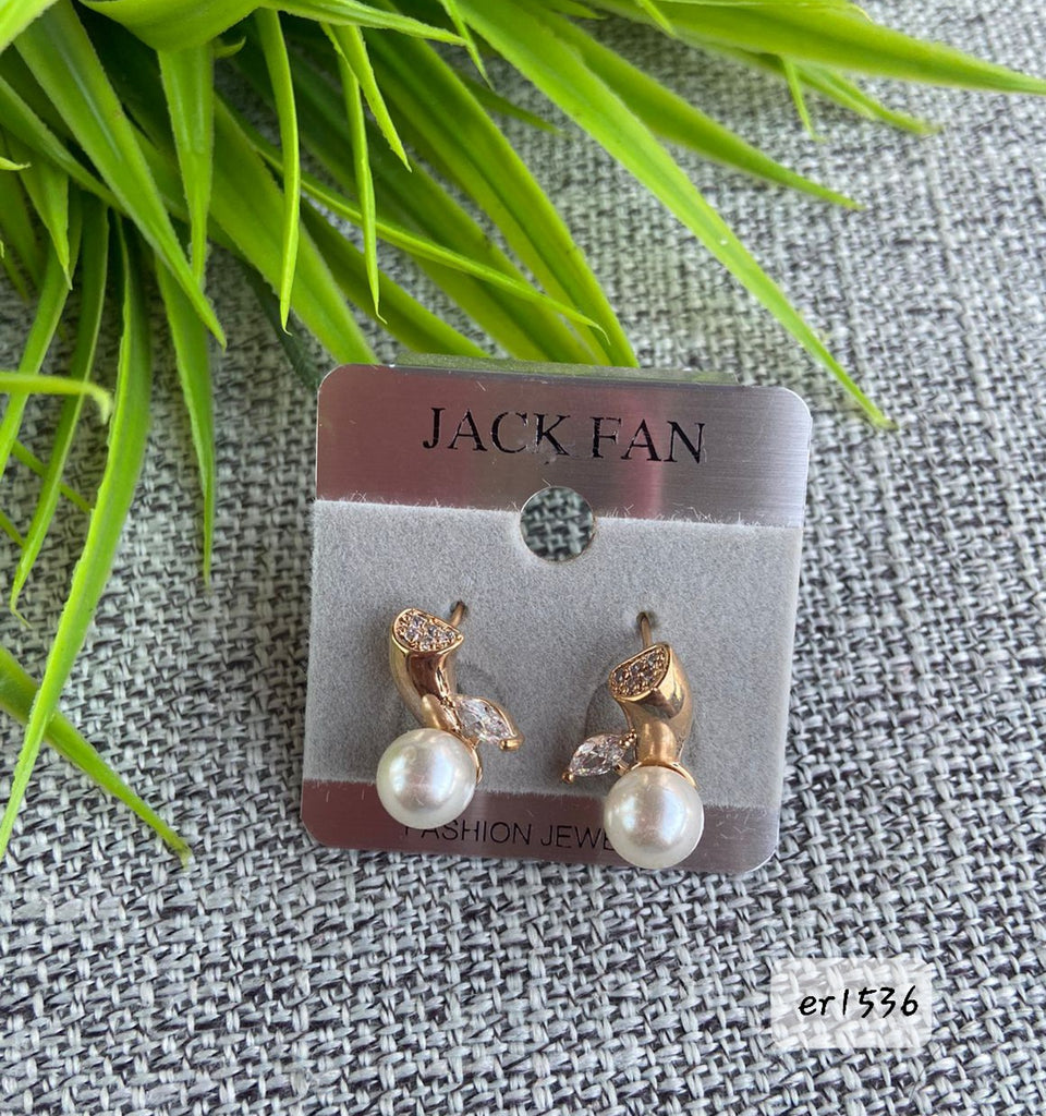 حلق Jack Fan مش بيغيير لون السعر ٣٠ بدل ٥٠ 💥💥 (er1536)