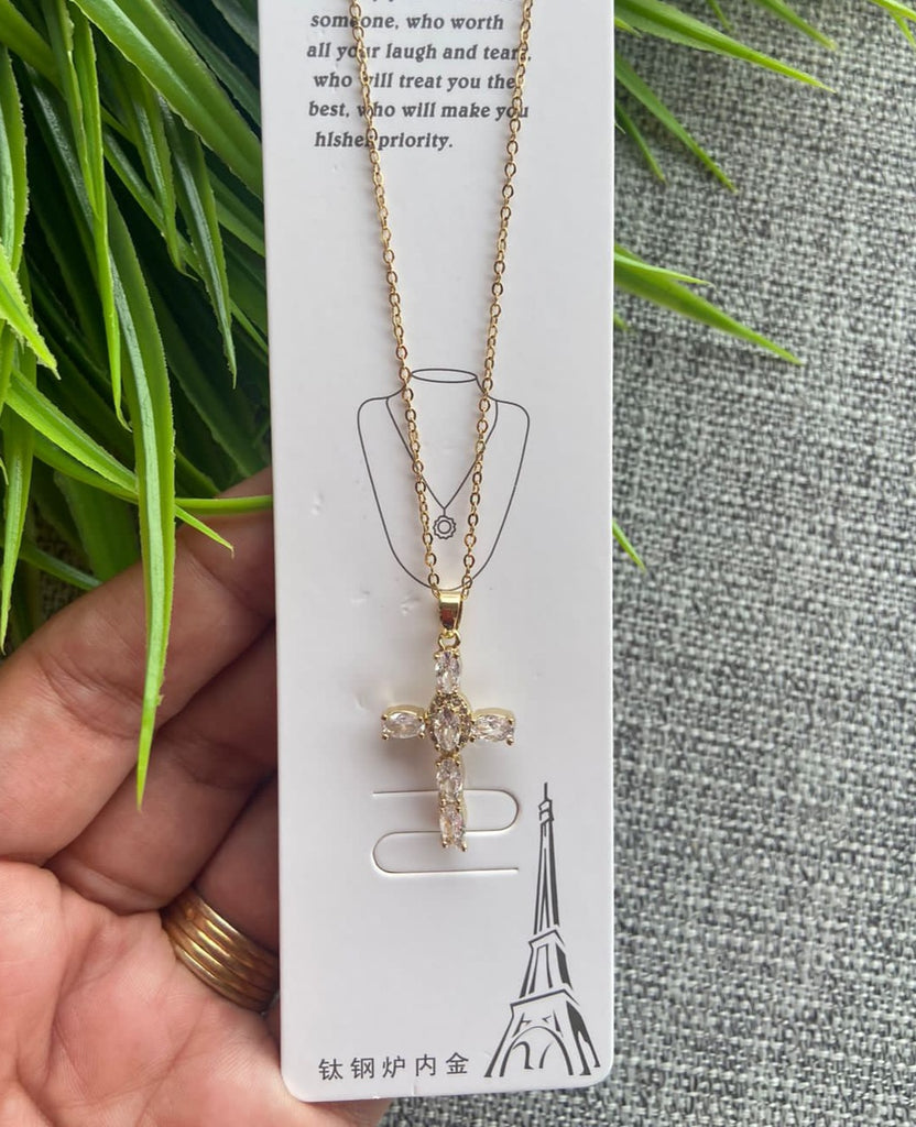 سلسلة stainless steel مش بتغيير لون شكل صليب السعر ٥٥