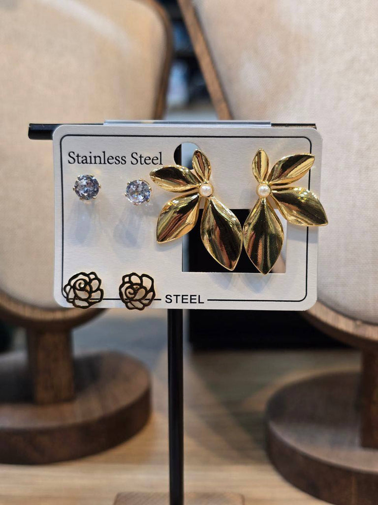 حلق stainless steel مجاميع✨
السعر ٦٠🔥🔥🔥