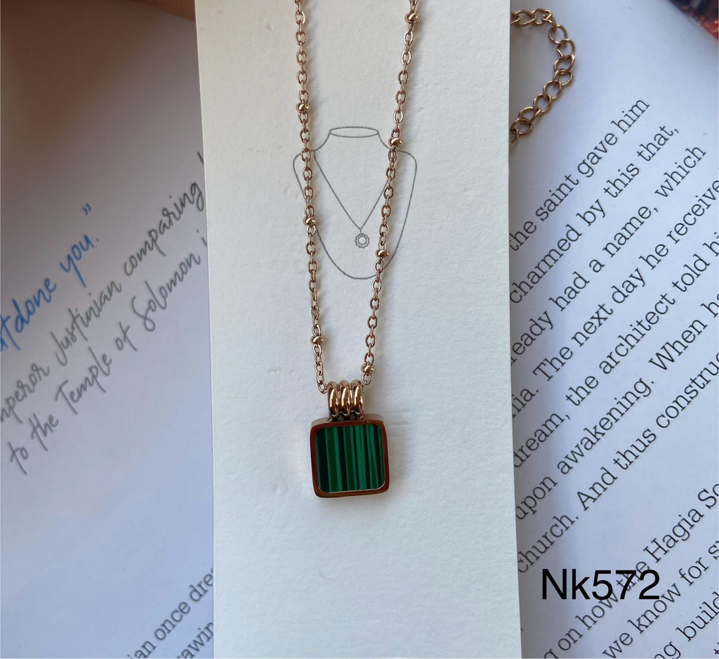 short necklace plated never change color only 50 EGP (nk572)