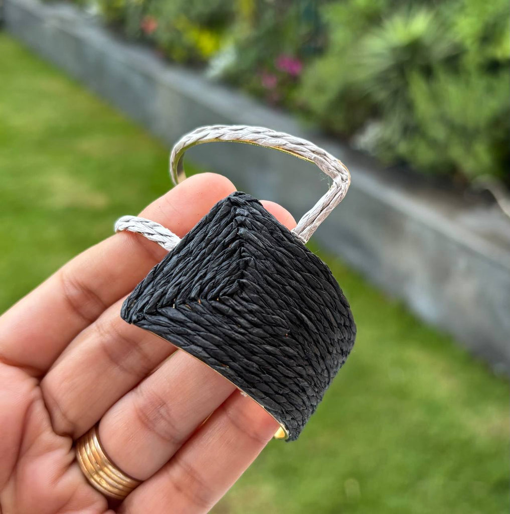 أسورة خوص الوان free size السعر ١٢٠