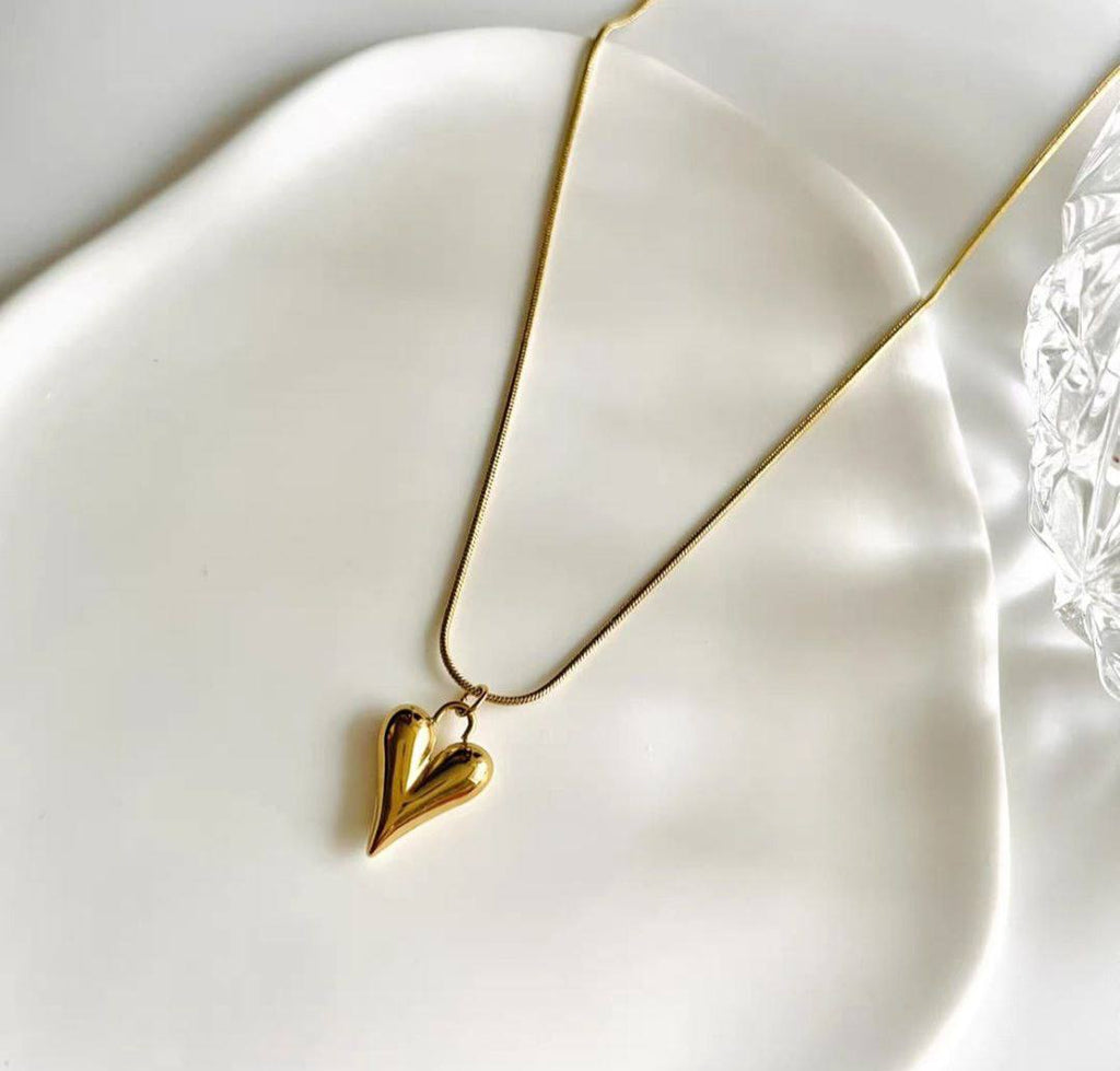 سلسلة stainless steel شكل قلب ♥️ 
السعر ٧٠