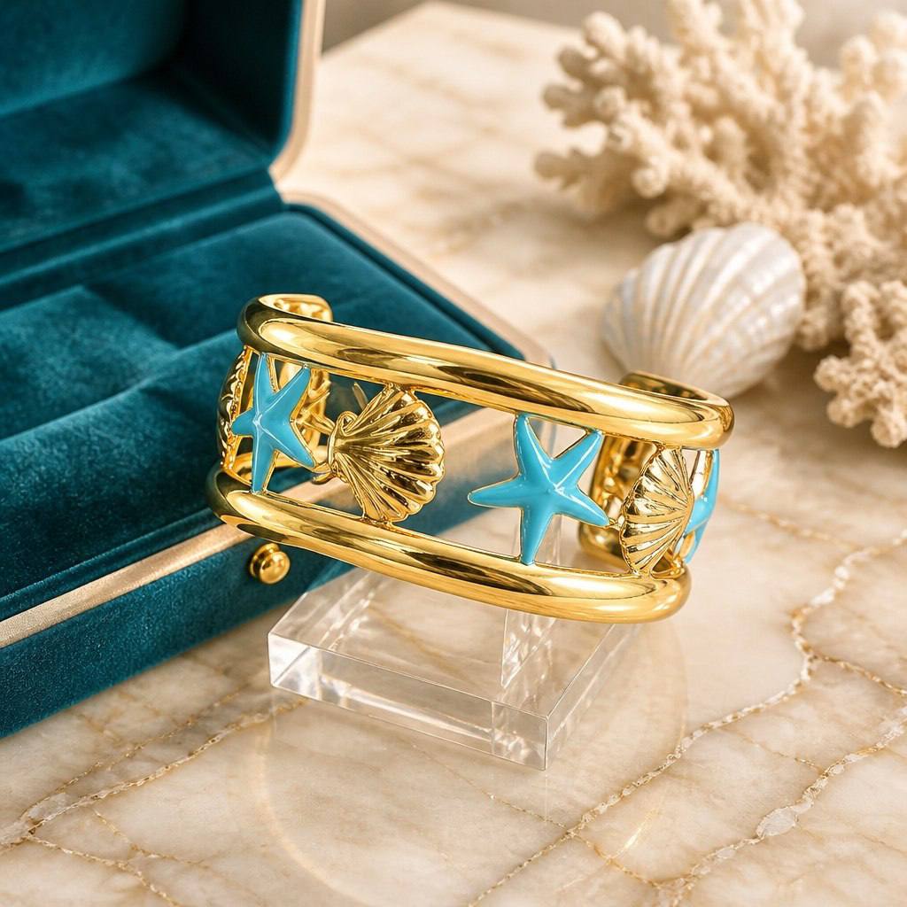 Bracelets Stainless_steel♥️
السعر ١٠٠