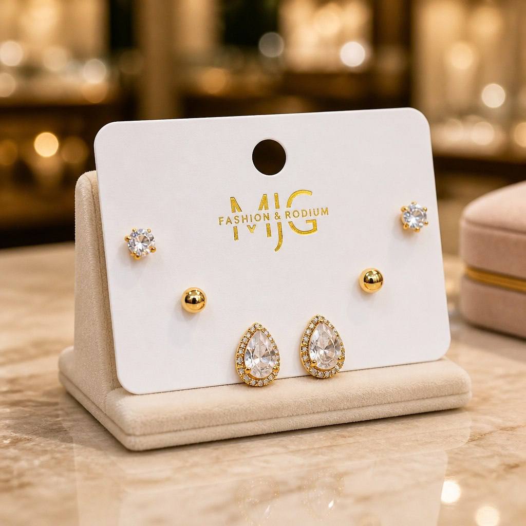 كارت ٣ حلق gold plated 🔥🔥🔥

السعر ٦٥ دمعة