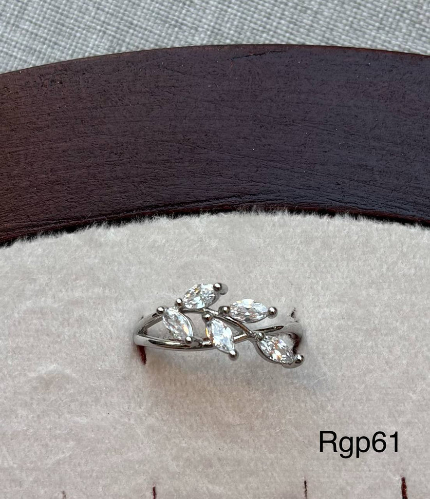 خاتم مطلي بلاتين free size السعر ٤٥ (rgp61)
