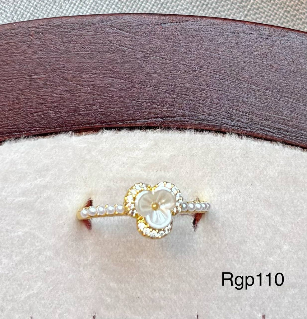 خاتم  free size 
gold plated ❤️🔥🔥
السعر ٤٥ (rgp110)