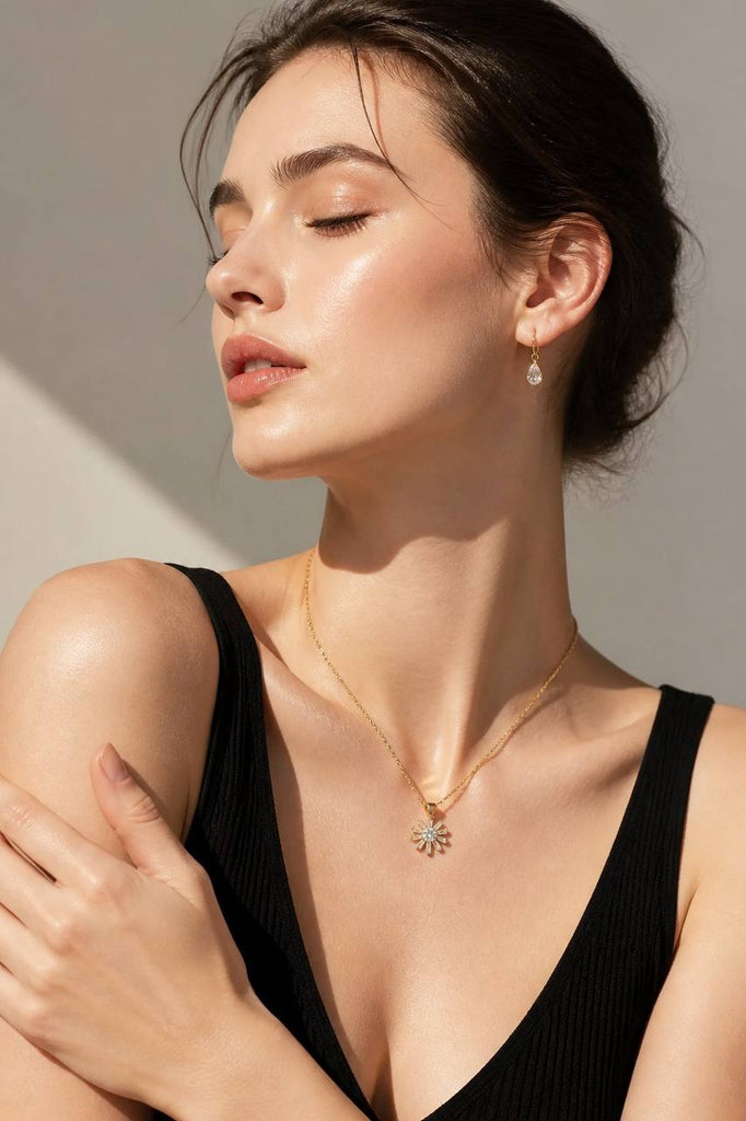 سلسلة stainless steel 
دلاية gold plated 
السعر ٤٠