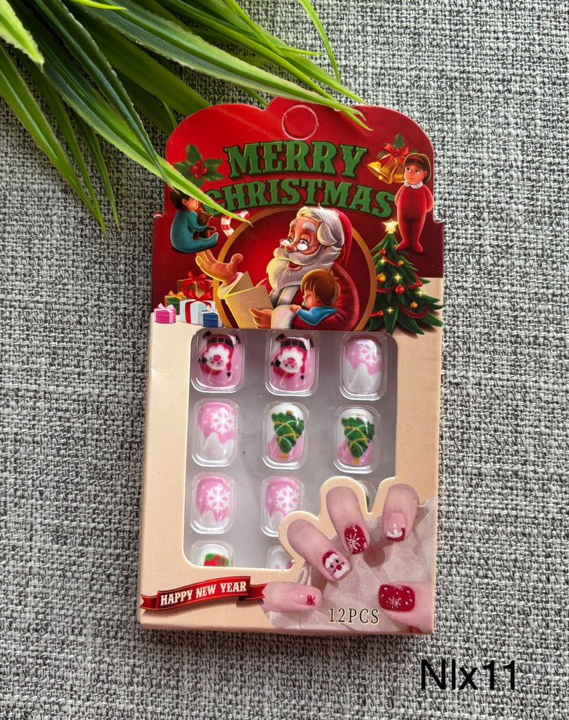 جديد ضوافر اطفال ١٢ ضافر الوان و رسومات  كريسماس + لزق سيليكون السعر ١٨ (nlx11)