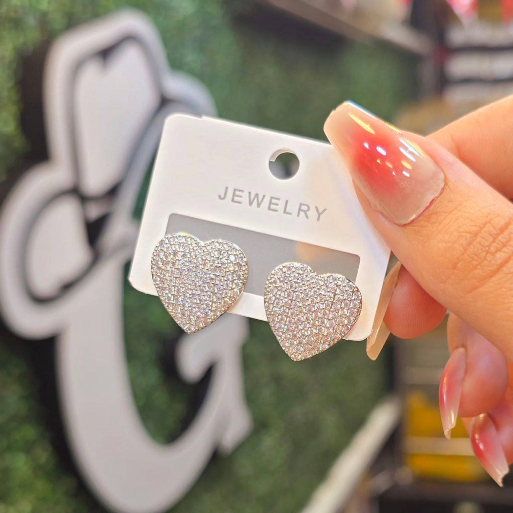 حلق بلاتين فصوص زيركون 💎💖
السعر ١٠٠